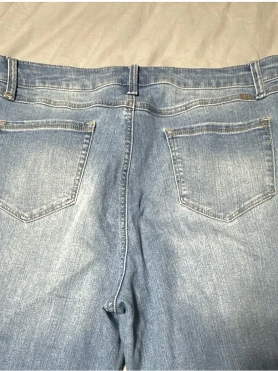 1822 Denim Light Blue Straight Leg Jeans - Picture 3 of 4